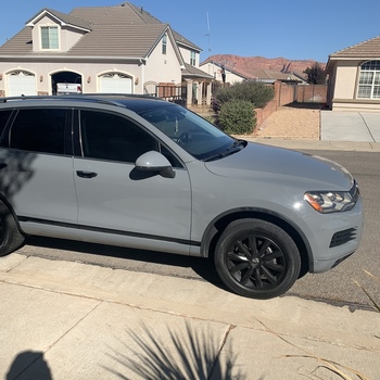 Ravoony Plus PET Gloss Nardo Grey Wrap review Cheek Kristen 01