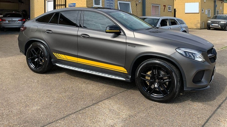 Ravoony Plus Matte AMG Grey Car Vinyl Wrap review Dylan Queen