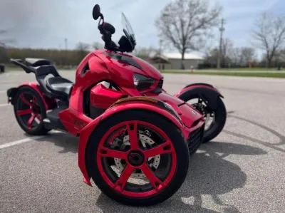 Ravoony Plus Gloss Metallic Vampire Red Vinyl Car Wrap review Dezmond Coley 01