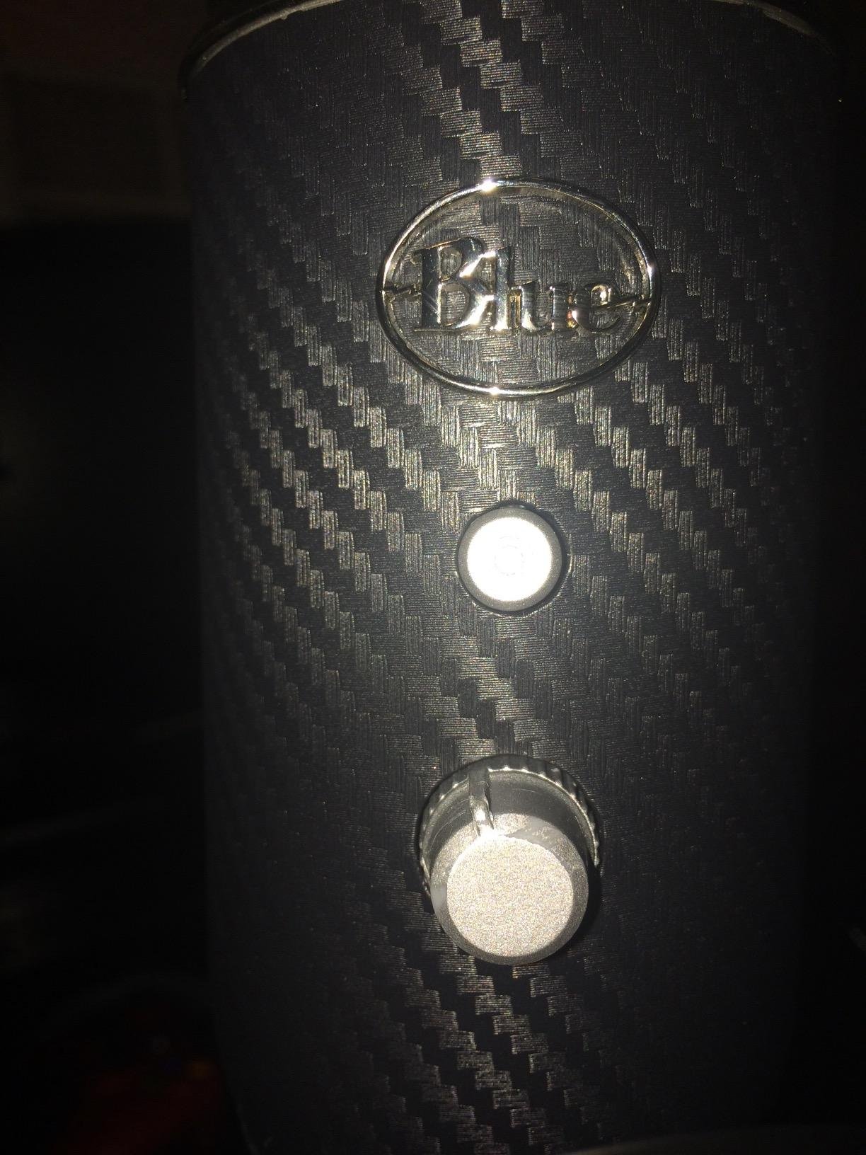 Ravoony Plus Matte 3D Carbon Black Vinyl Wrap review Mason Pisacreta 01