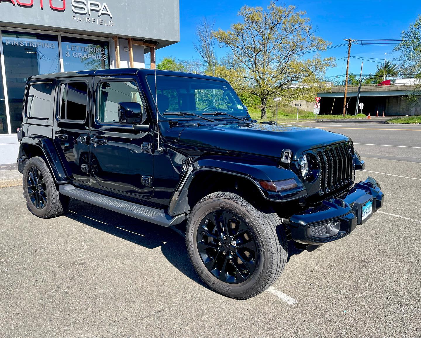 Ravoony Plus PET High Gloss Black Car Wrap review Victoria Bishop 01