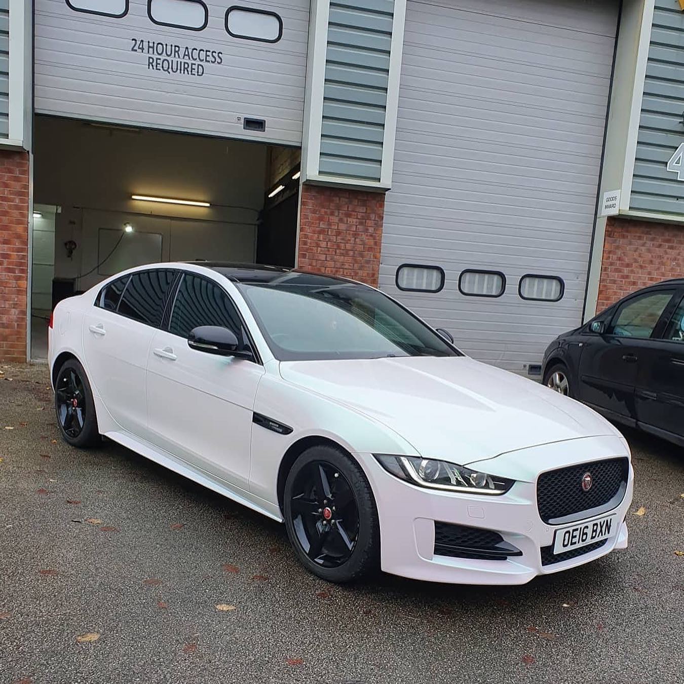 Ravoony Plus Gloss Aurora White Car Vinyl Wrap review Keymon Davis 03