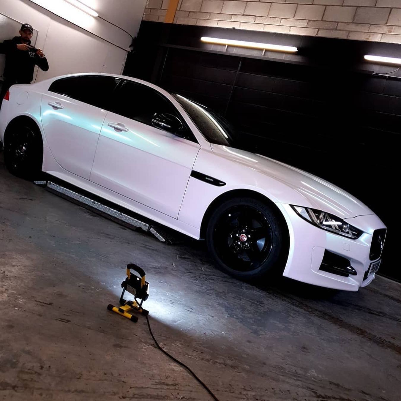 Ravoony Plus Gloss Aurora White Car Vinyl Wrap review Keymon Davis 04