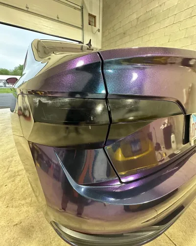 Ravoony Plus Purple And Blue Chameleon Car Wrap review Kuba Hajder 04