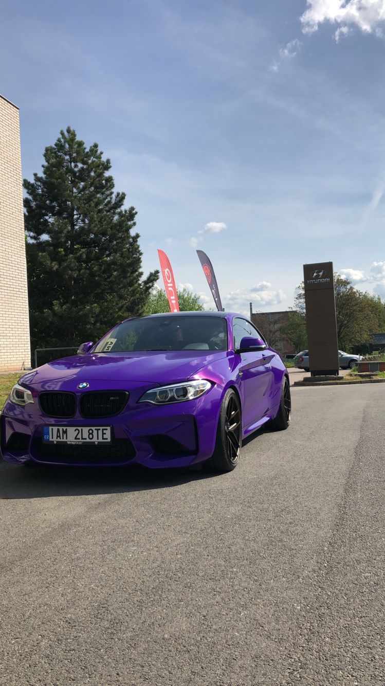 Ravoony Plus PET Glossy Explosion Purple Car Vinyl Wrap review Ivan McCann 01