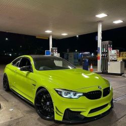 Ravoony Plus Gloss Apple Green Car Wrap review Lyla Fentin