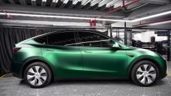 Ravoony Plus Matte Chrome Venom Green Car Wrap review Douglas Turner