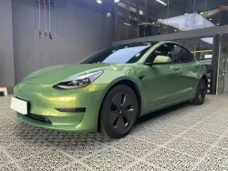 Ravoony Plus Gloss Aston Martin Iridescent Emerald Green Car Wrap review Eli Haney 01