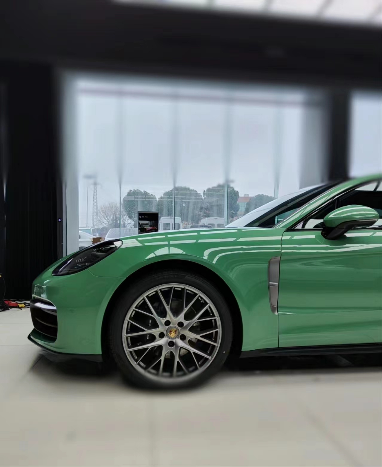 Ravoony Plus Porsche Gloss Olive Green Vinyl Car Wrap review Alisha Schaffner 01