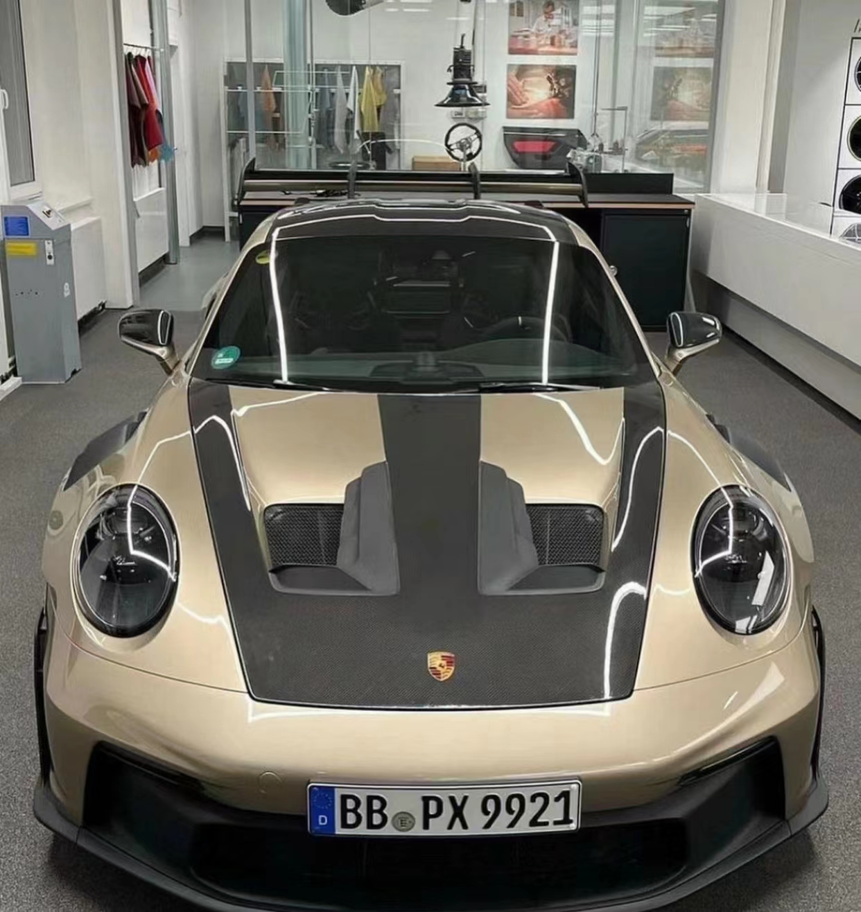  Ravoony Plus Glossy Metal Champaign Dark Gold Car Wrap review Carter Carter 00