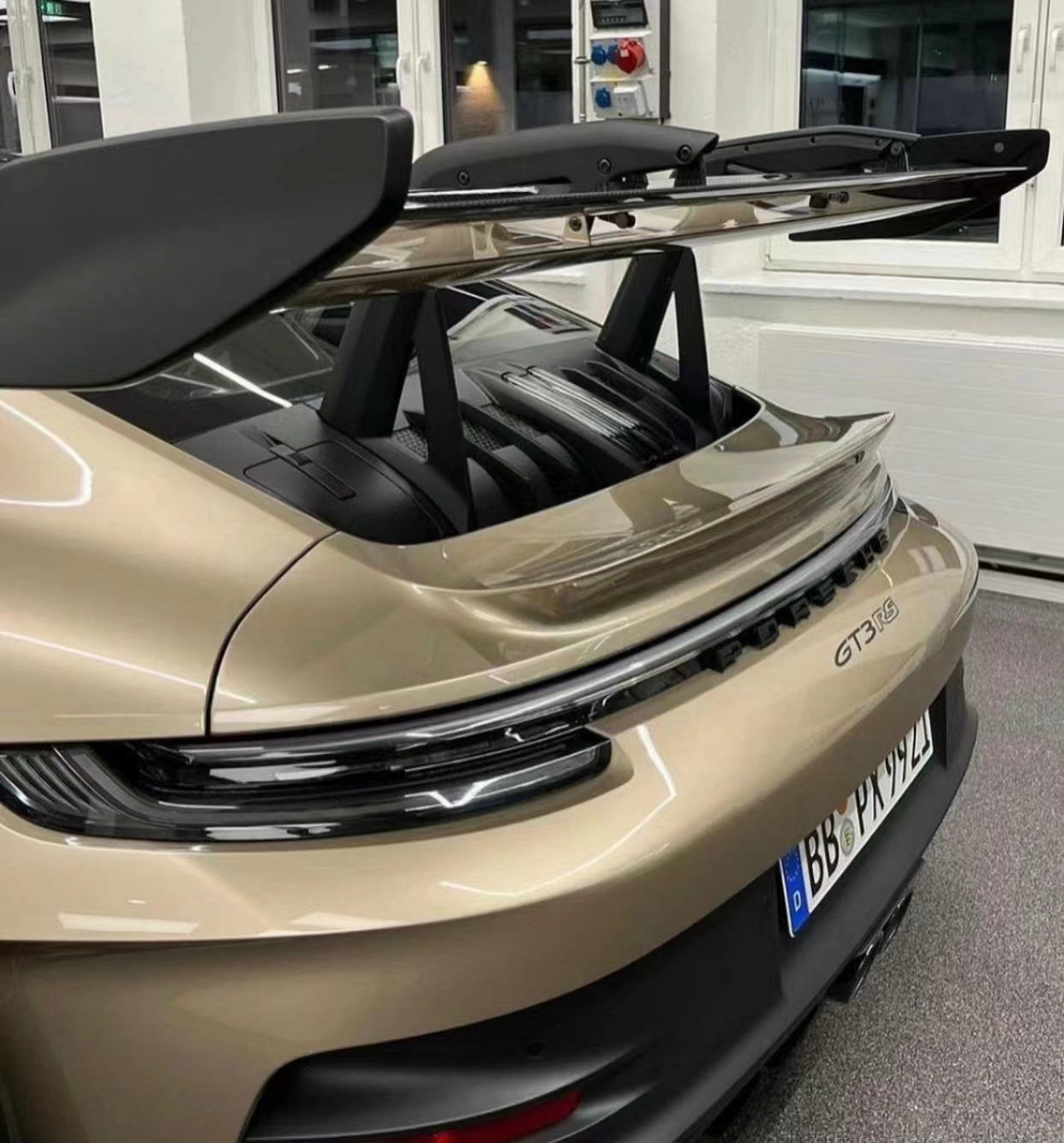  Ravoony Plus Glossy Metal Champaign Dark Gold Car Wrap review Carter Carter 02