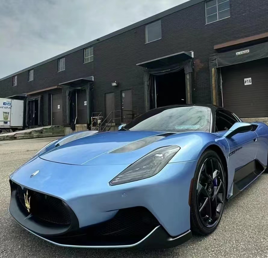 Ravoony Plus Glossy Metal Paint Mist Blue Car Wrap review Dylan Caldwell 01