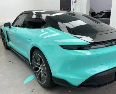 Ravoony Plus Glossy Tiffany Blue Car Vinyl Wrap review Izzy Burrell  01