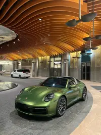 Ravoony Plus Glossy Metallic Mamba Green Car Vinyl Wrap review 0