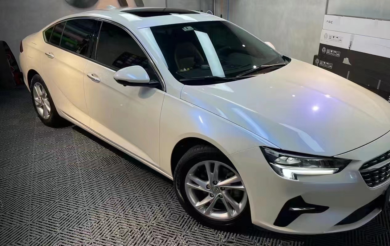 Ravoony Plus PET Glossy White to Blue Car Vinyl Wrap review Kejuan Davis
