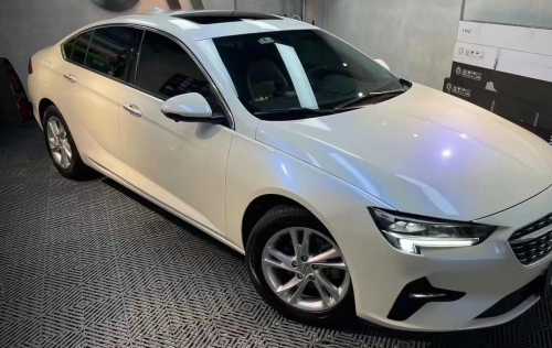 Ravoony Plus PET Glossy White to Blue Car Vinyl Wrap review