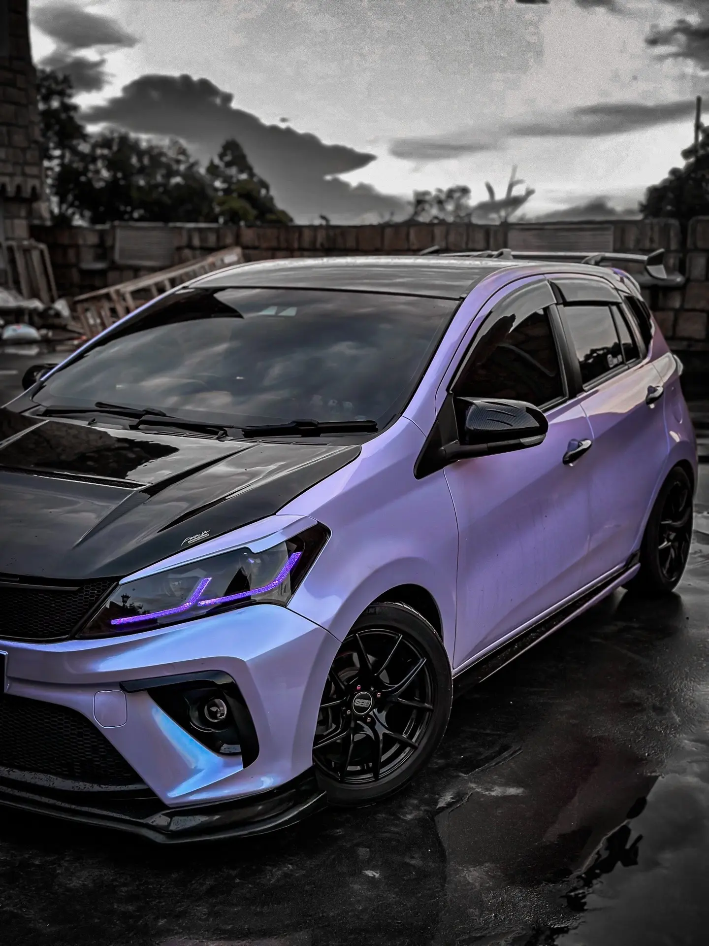 Ravoony Plus Glossy Twin Silver Purple Car Vinyl Wrap review Bryan Moon 01