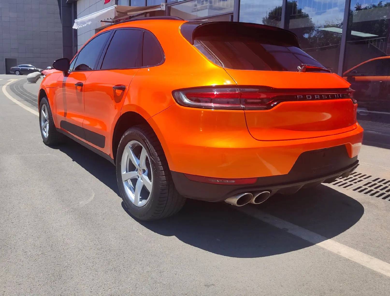Ravoony Plus Gloss Burnt Orange Car Wrap review julian dunkley 03
