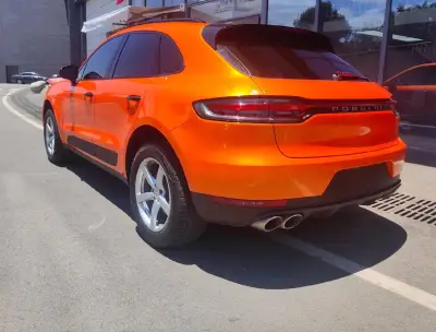 Ravoony Plus Burnt Orange Car Wrap review julian dunkley 02