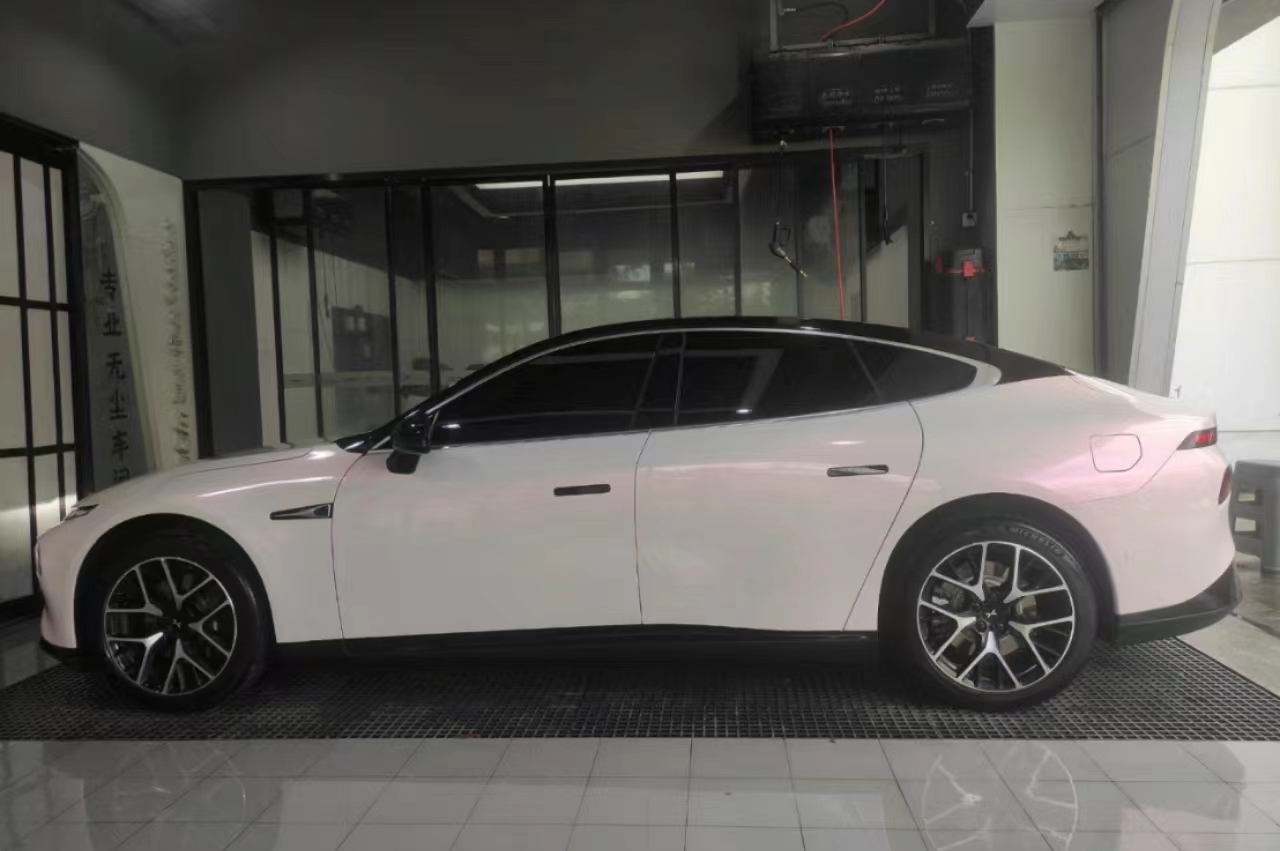 Ravoony Plus Glossy Flower Pink Car Wrap review Milja Vojnovic 02