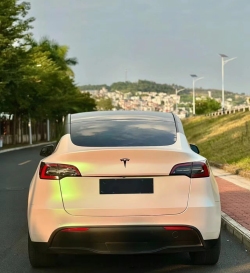 Ravoony Plus Matte Aurora White Car Vinyl Wrap review Lateak Hunt 03
