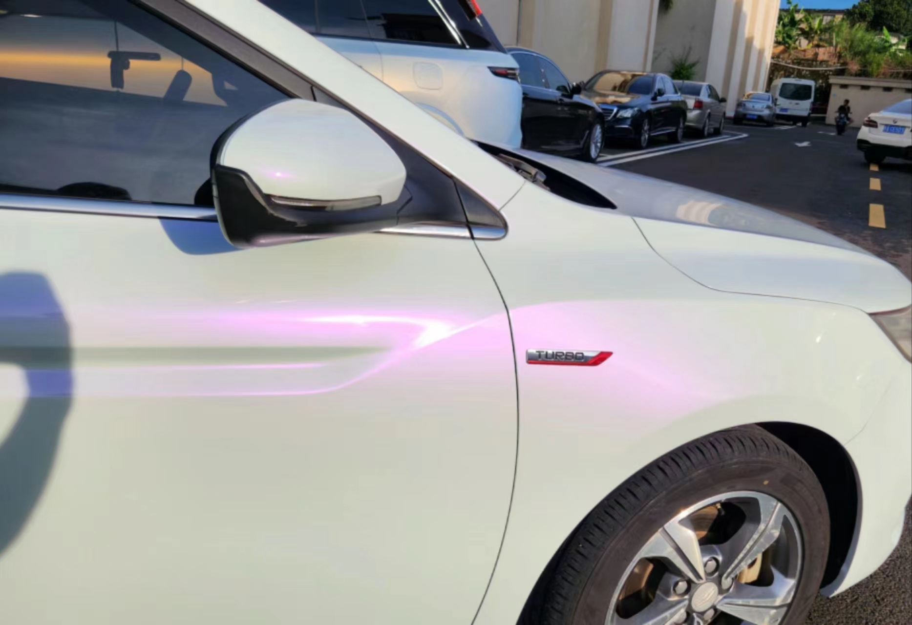 Ravoony Plus PET Glossy White to Purple Vinyl Car Wrap review Charles Henry 01