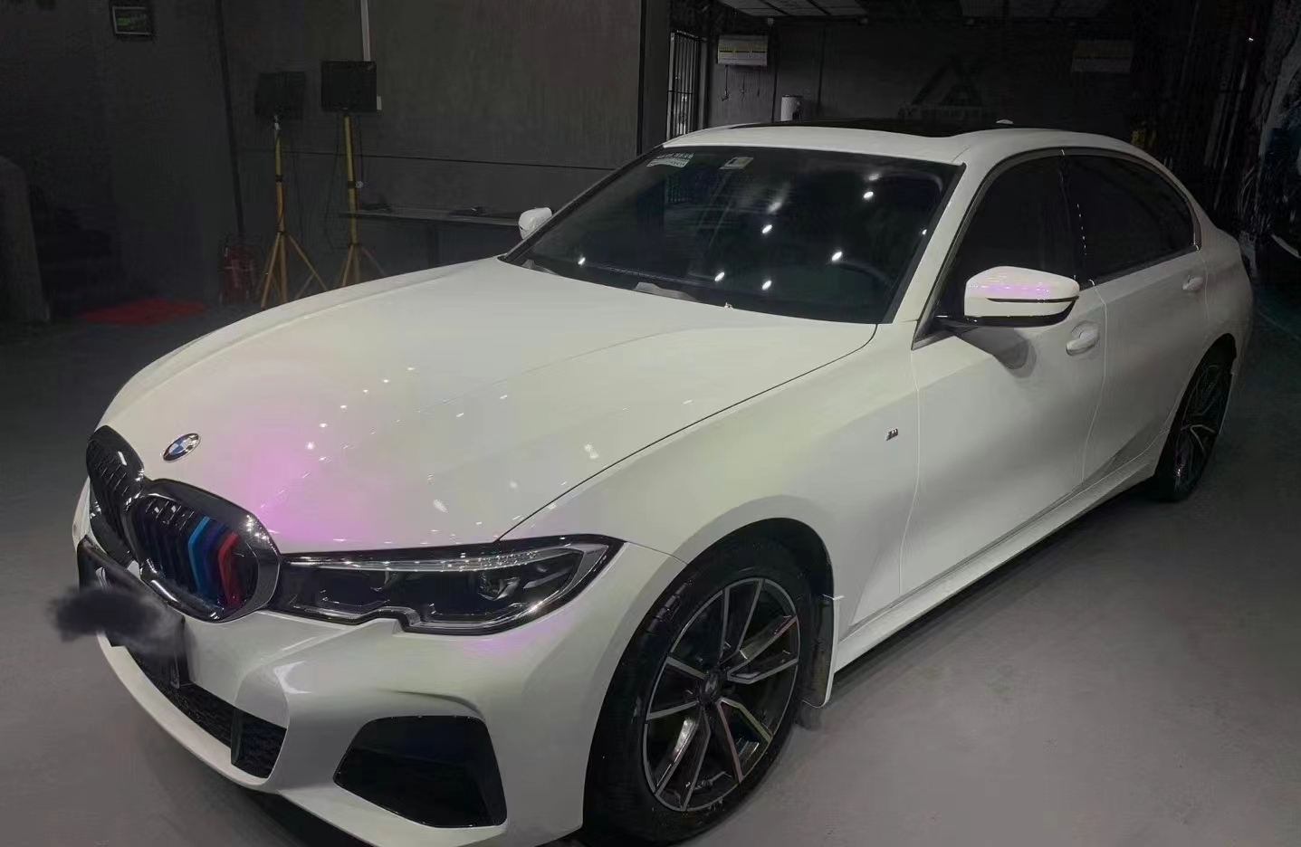 Ravoony Plus PET Glossy White to Purple Vinyl Car Wrap review Nicole Johansen