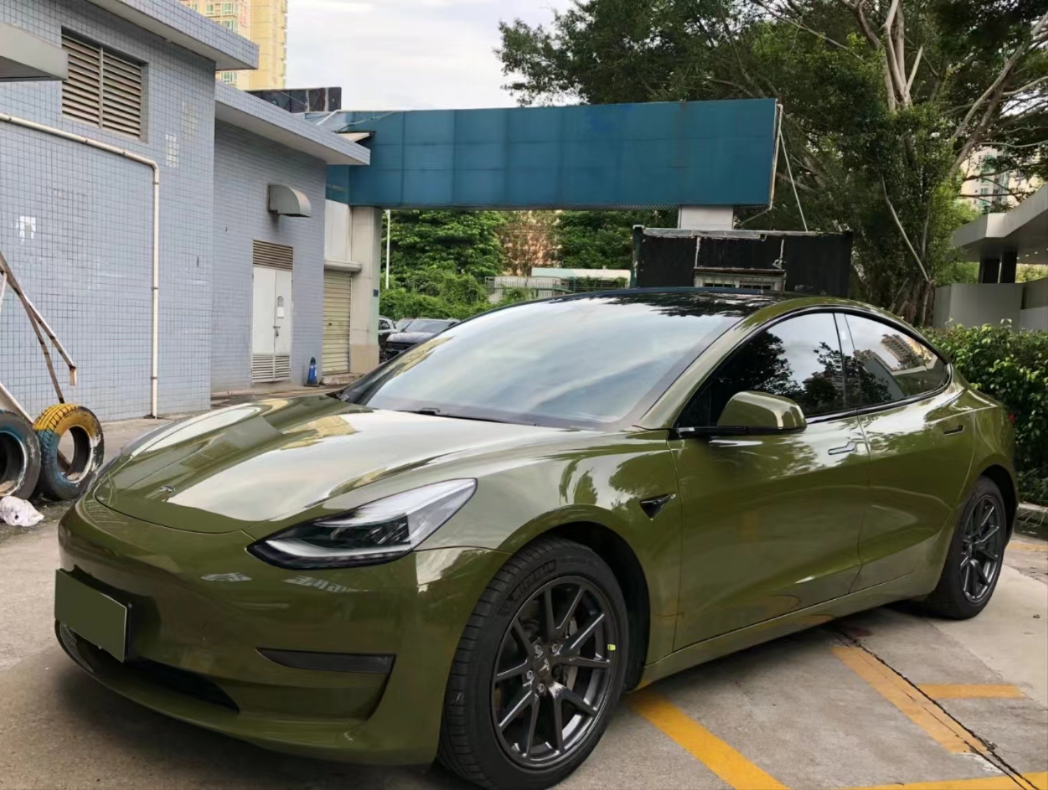 Ravoony Plus Audi Gloss Army Green Vinyl Car Wrap review skuu sanders 00