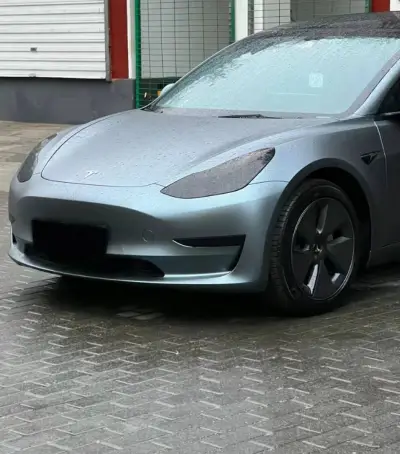   Ravoony Plus Ultra-Matte Blue Grey Car Wrap review Marcel Kosiol 01