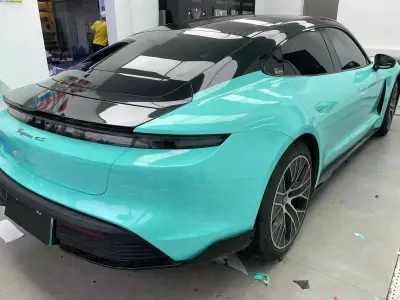 Ravoony Basic Glossy Tiffany Blue Car Vinyl Wrap review Gema Salas 01