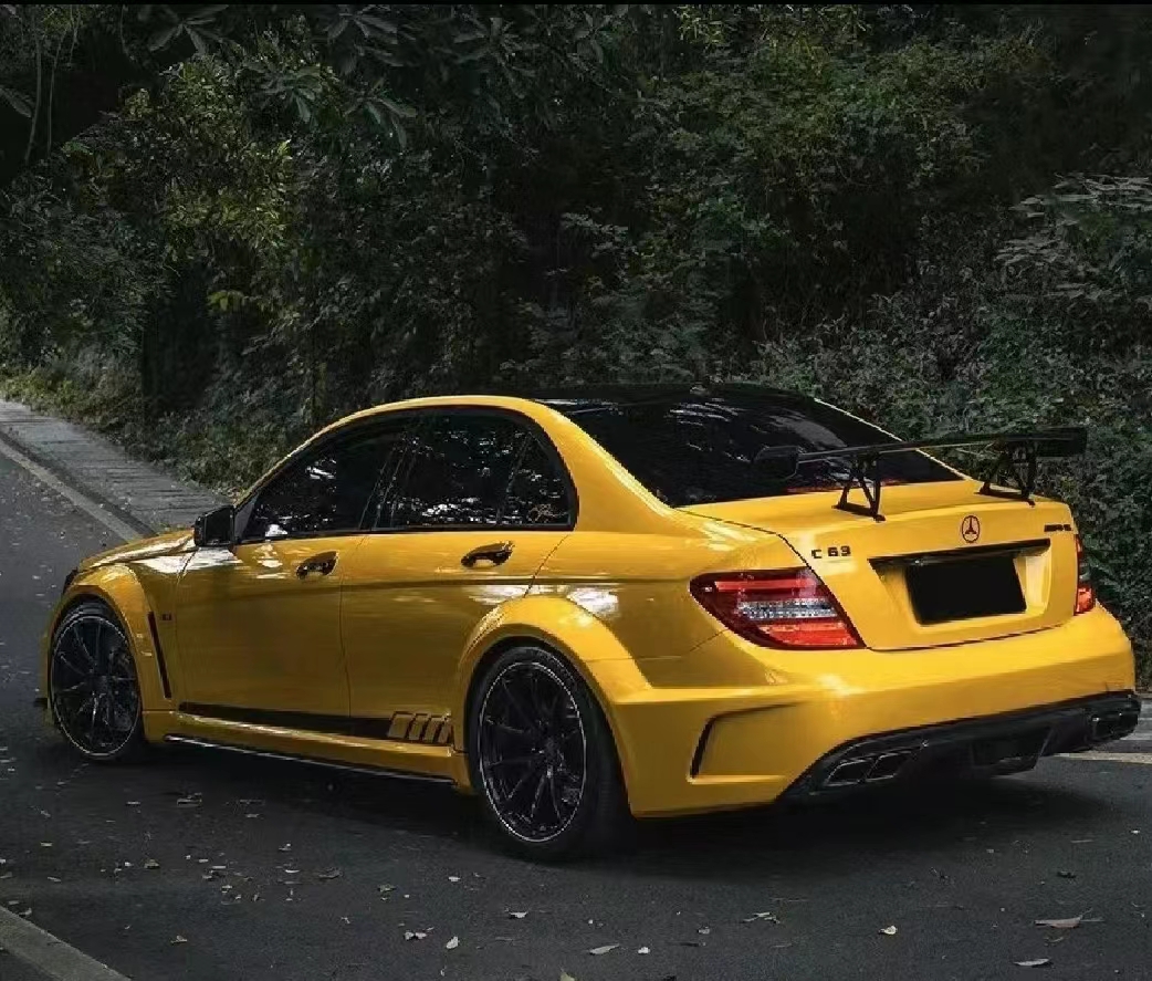 Ravoony Basic Glossy Metallic Yellow Car Wrap review ulysses dunlap 02