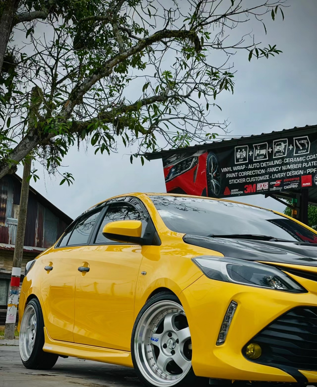 Ravoony Basic Glossy Metallic Yellow Car Wrap review Shantavia Cooper 01