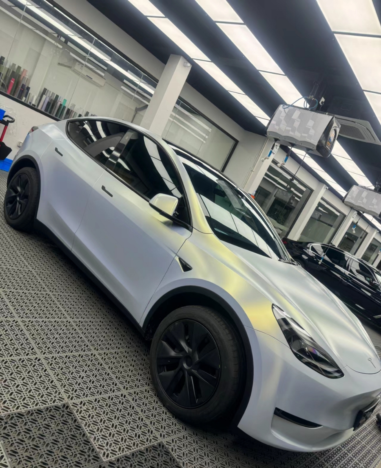 Ravoony Plus Ultra-Matte Gold Blue Car Vinyl Wrap review Crystal Bolton 00