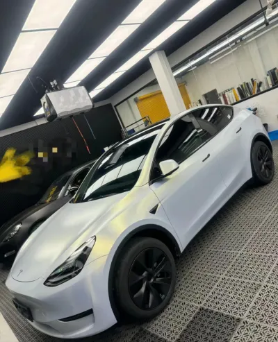 Ravoony Plus Ultra-Matte Gold Blue Car Vinyl Wrap review Crystal Bolton 01
