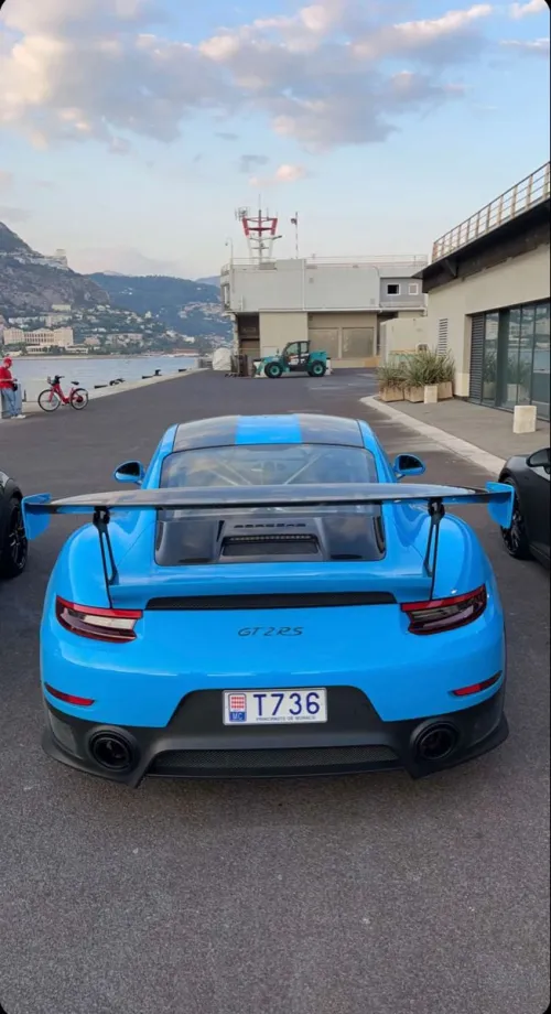 Ravoony Plus Glossy Crystal Blue Sky Car Vinyl Wrap review 