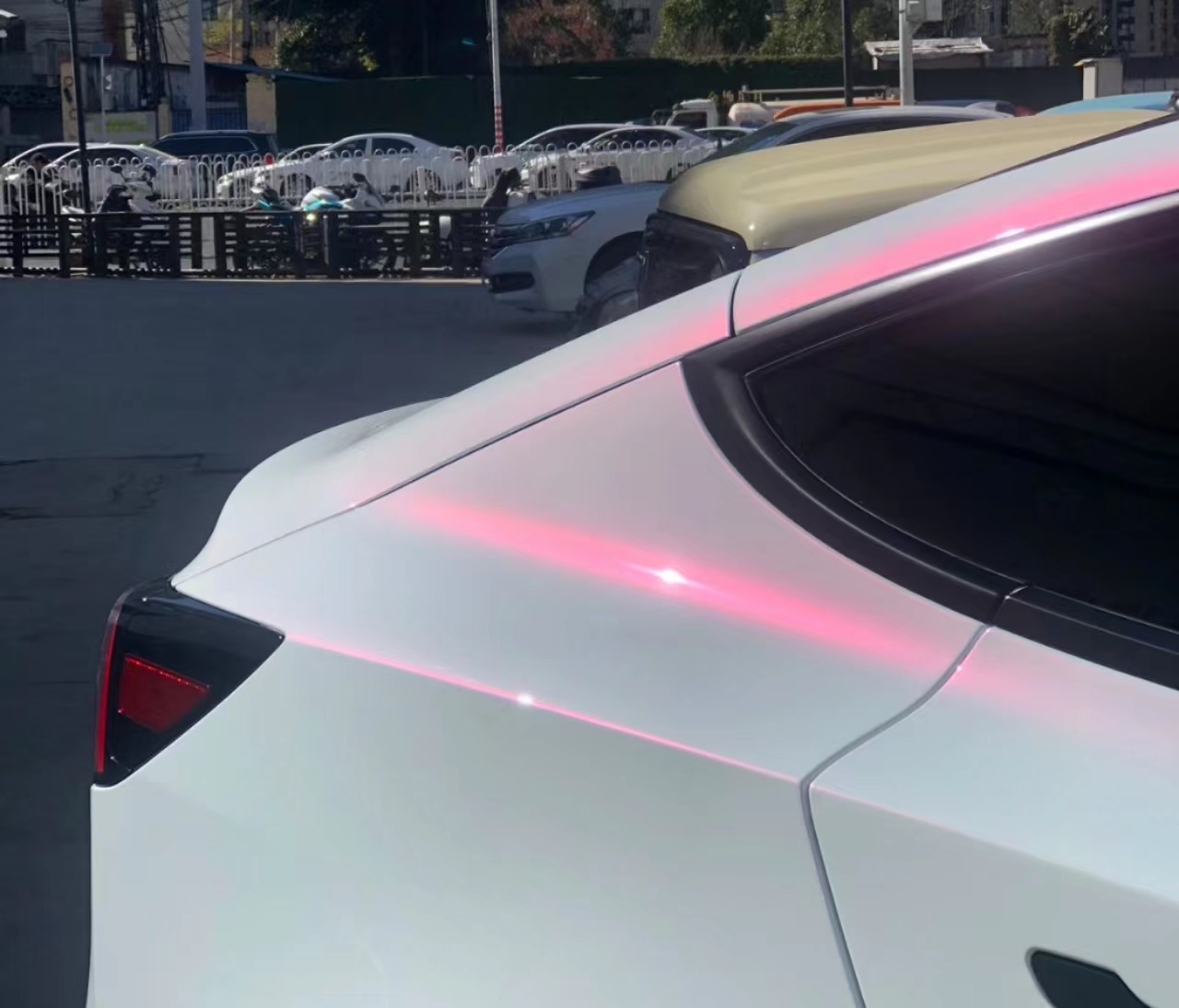  Ravoony Plus Glossy White to Pink Car Wrap review libby mendez 01