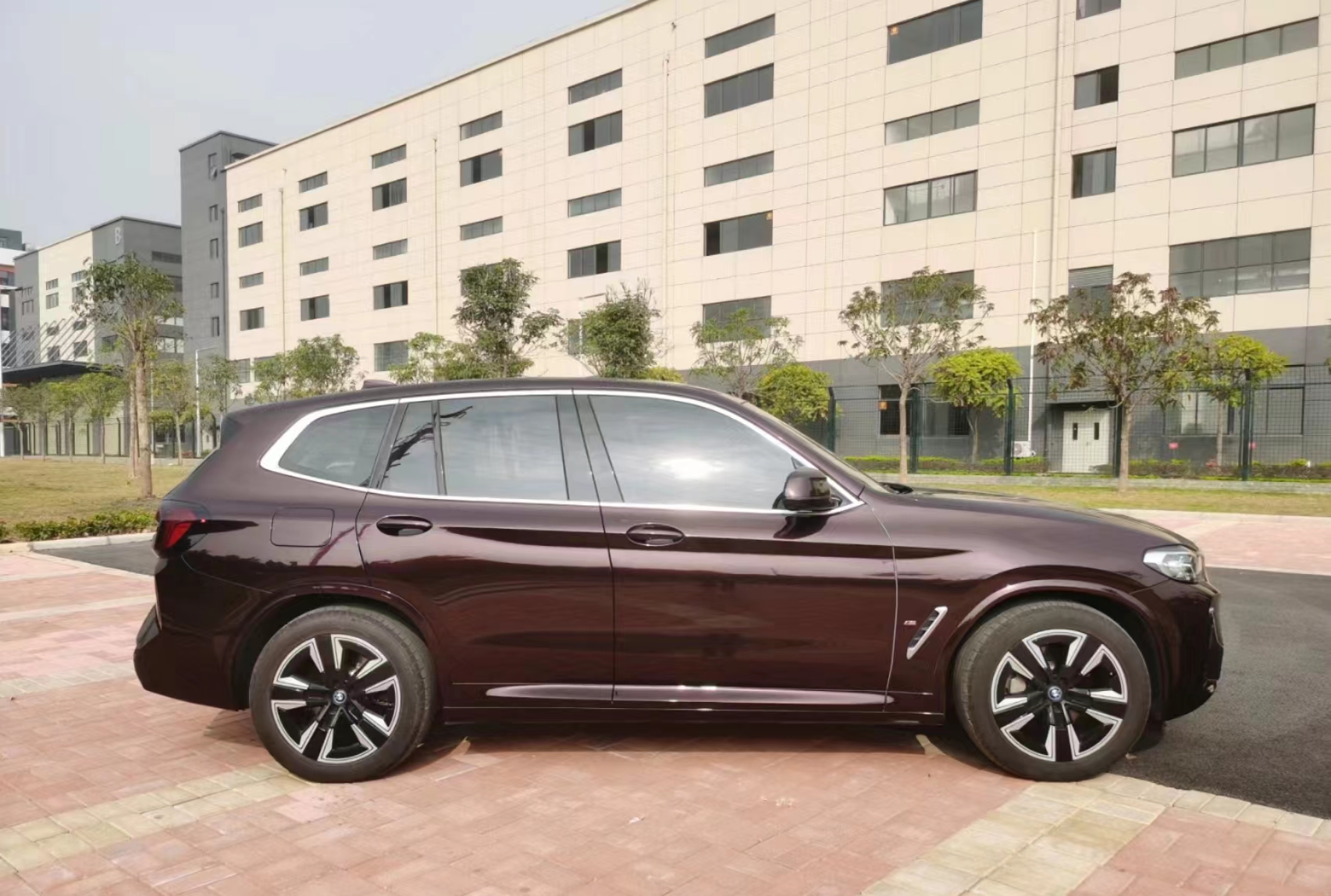 Ravoony Plus PET Glossy Tourmalie Red Car Wrap review Julio Rodríguez 01