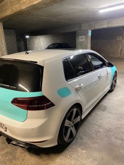 Ravoony Plus Glossy Tiffany Blue Car Vinyl Wrap review Aiden Daniels 02