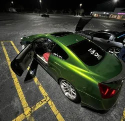 Ravoony Plus Glossy Metallic Mamba Green Car Vinyl Wrap review Lukáš Vojta 02