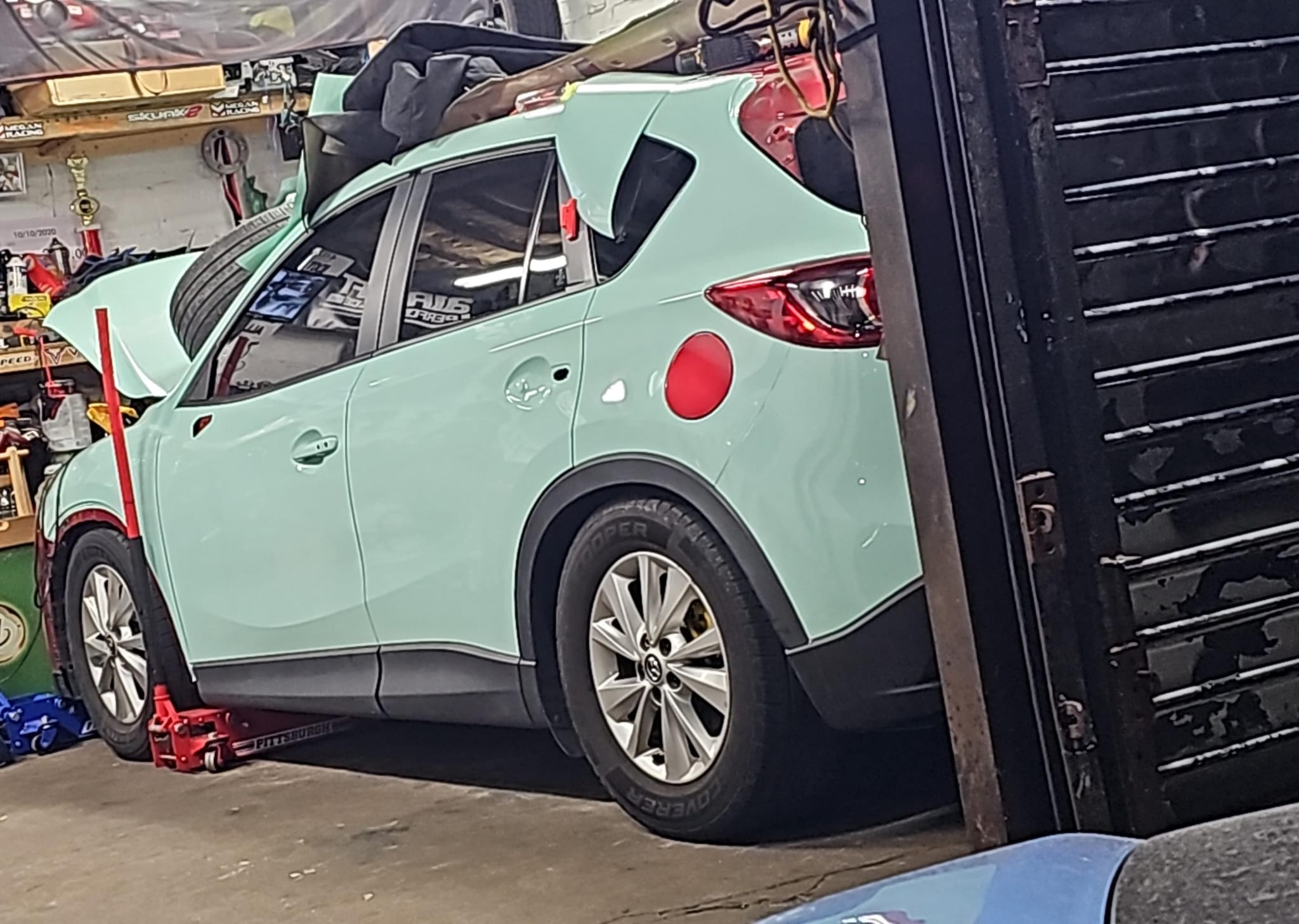 Ravoony Plus Glossy Cragginess Green Car Vinyl Wrap review Andrew Moraes 02