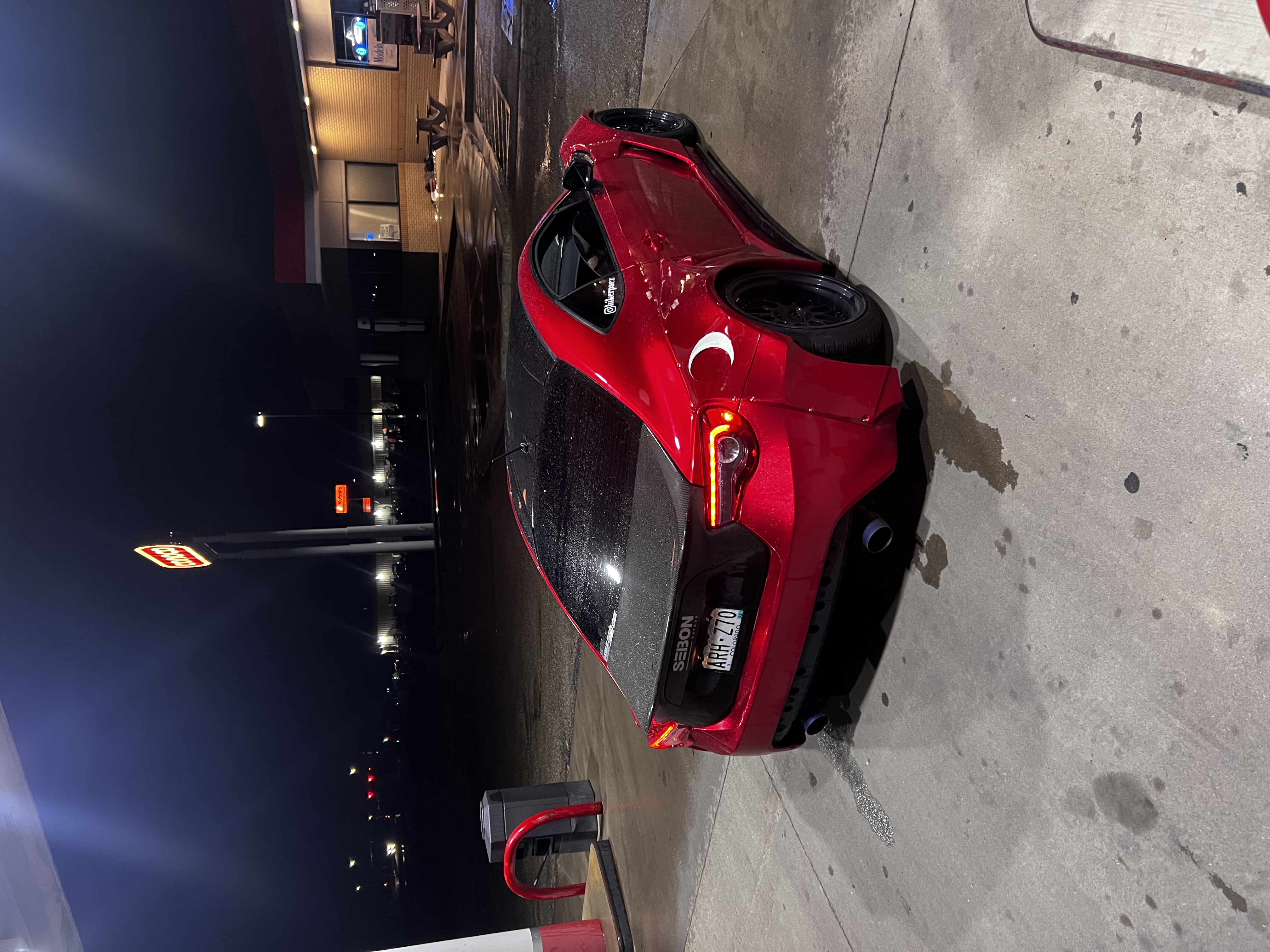 Ravoony Plus Gloss Metallic Vampire Red Vinyl Car Wrap review Hiker Paez