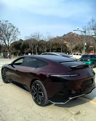 Ravoony Plus PET Gloss Color Shift Rainbow Drift Black Red Vinyl Wrap review Ivo Dostál 02