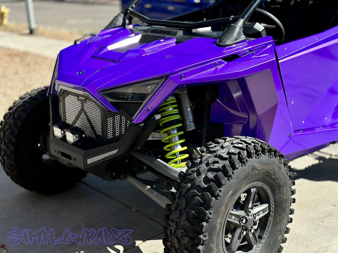 Ravoony Plus Glossy Fluorescent Purple Car Vinyl Wrap review Gioia Oliva 03
