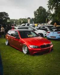Ravoony Plus Gloss Metallic Vampire Red Vinyl Car Wrap review 1