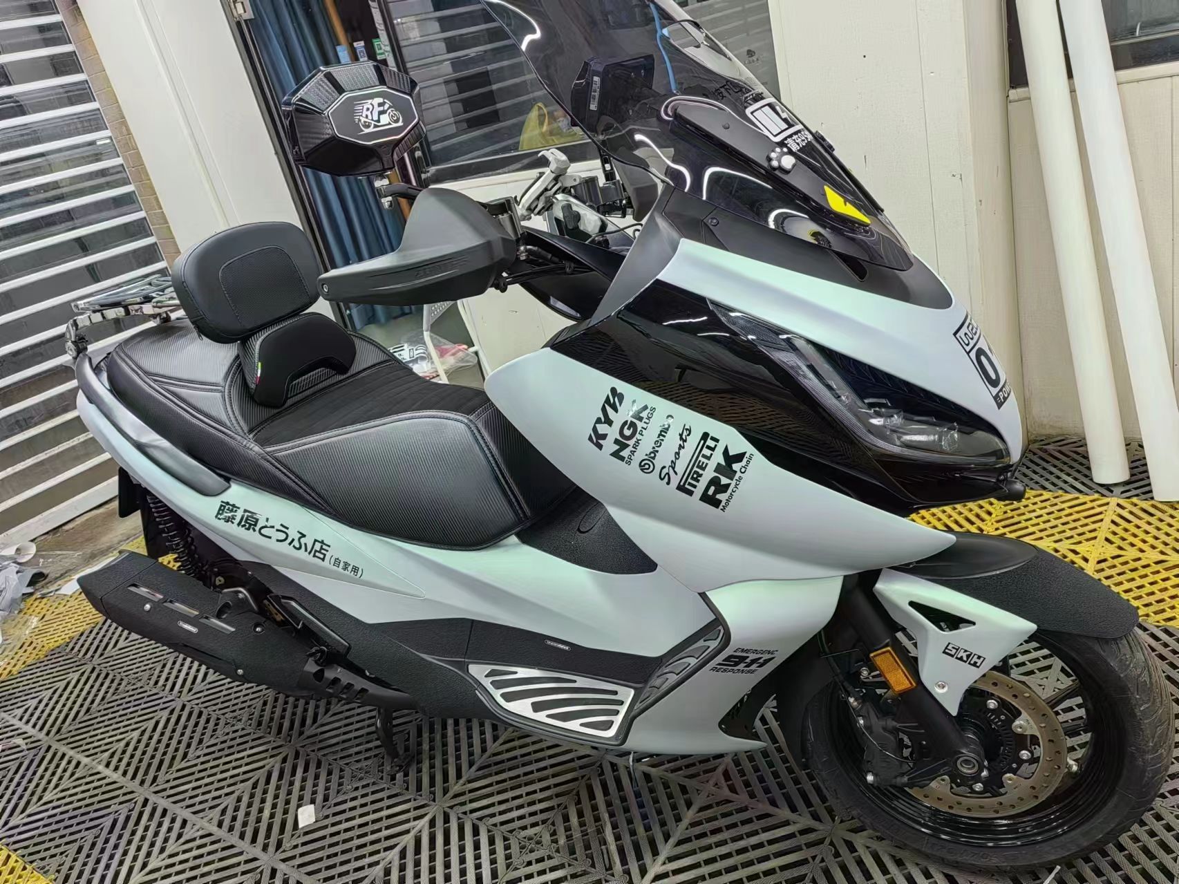 Ravoony Plus Ultra-Matte Green Blue Car Vinyl Wrap review David Rosen 01