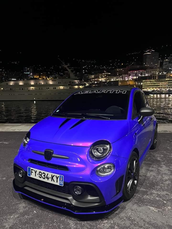 Ravoony Plus PET Glossy Explosion Purple Car Vinyl Wrap review Marbella Castillo 00