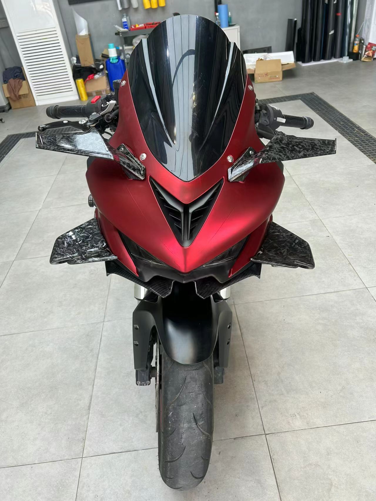 Ravoony Plus PET Matte Chrome Romanee Red Vinyl Car Wrap review Filip Tapajna 00