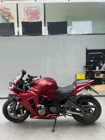 Ravoony Plus Matte Chrome Romanee Red Vinyl Car Wrap review Filip Tapajna 02