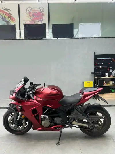 Ravoony Plus Matte Chrome Romanee Red Vinyl Car Wrap review Filip Tapajna 02