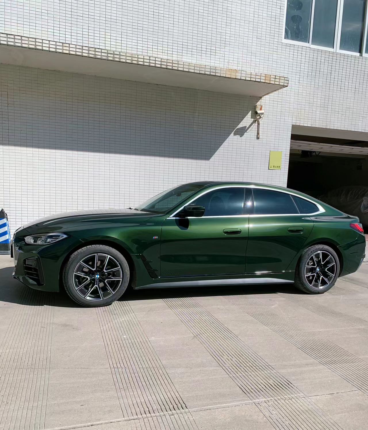 Ravoony Plus Blackish Green Car Vinyl Wrap review Antoni Dettlaff 00